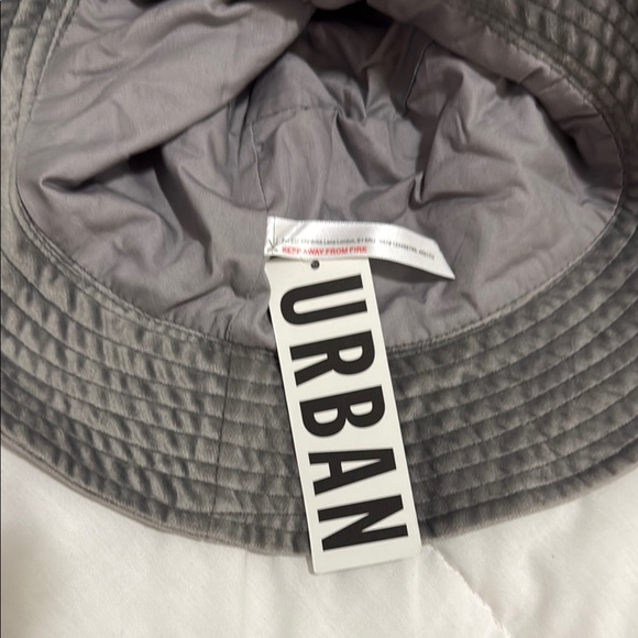 Urban Outfitters Velvet Gray Bucket Hat NWT - Picture 3 of 8